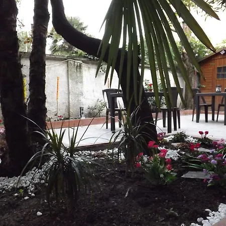 Monteverdi Garden Bed & Breakfast Milan